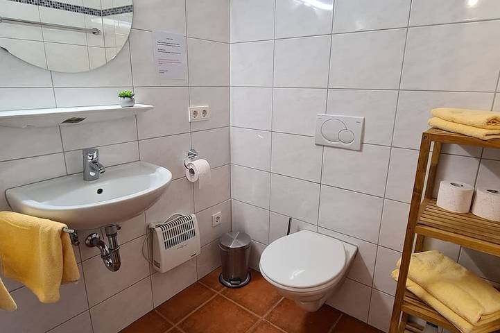 Appartement entier, Appartement de vacances cosy dans l'Odenwald - Adler-FeWo vous accueille chaleureusement in Neunkirchen (Bade-Wurtemberg), Neckar-Odenwald