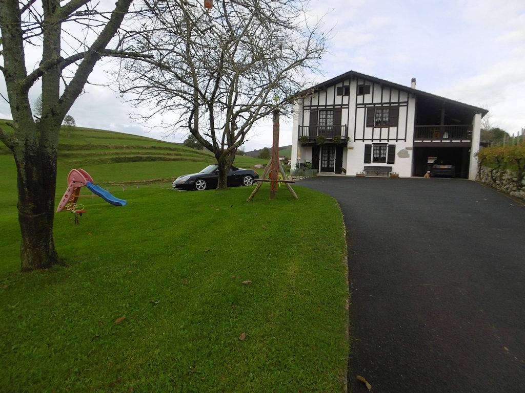 Appartement entier, Appartement de 3 chambres en rez-de-chaussée in Ainhoa, Région de Bayonne