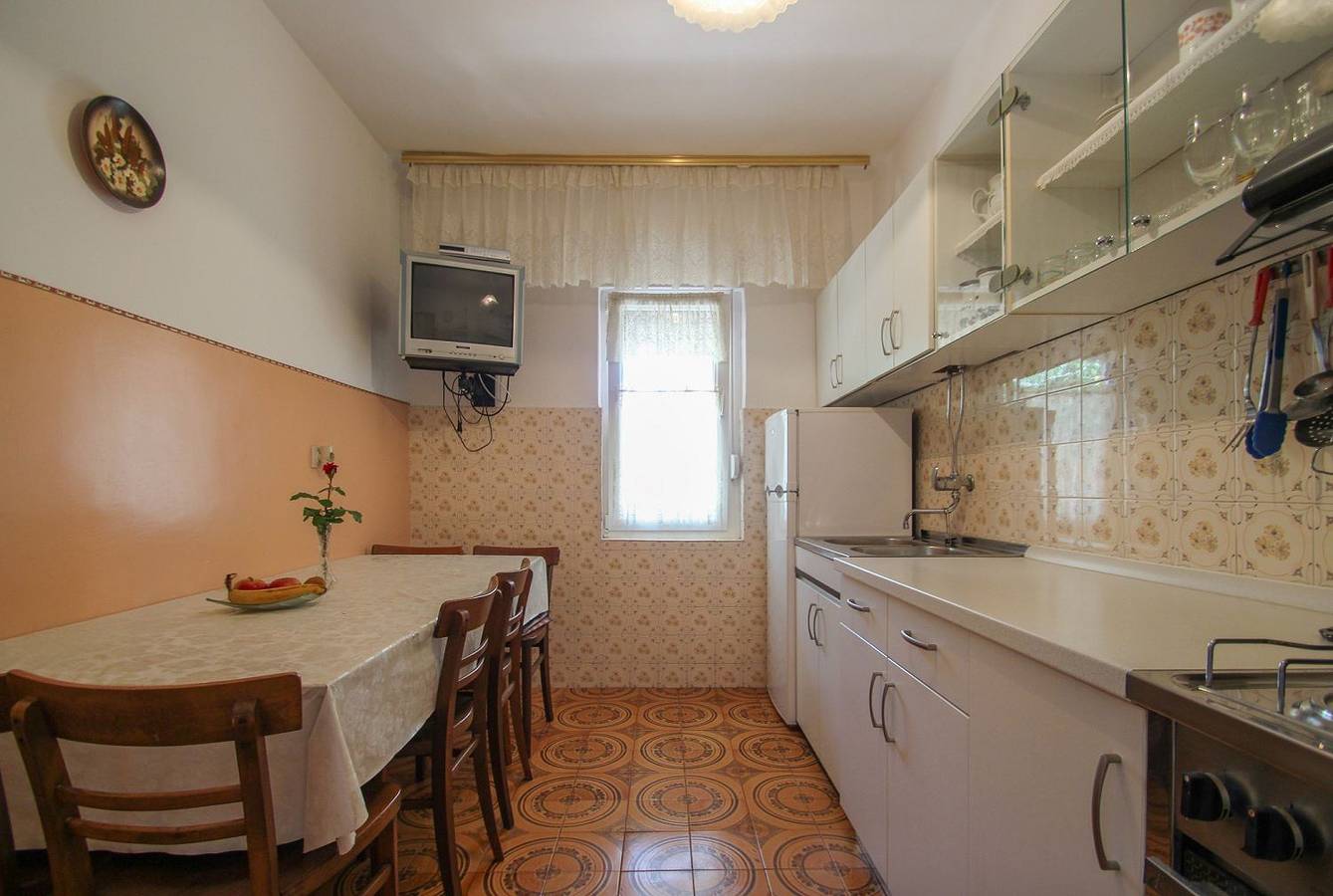 Appartement entier, Appartement de vacances pour 8 personnes avec terrasse in Umag, Région d'Umag