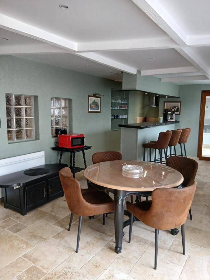 Location de vacances pour 3 personnes, avec Terrasse dans Drucourt