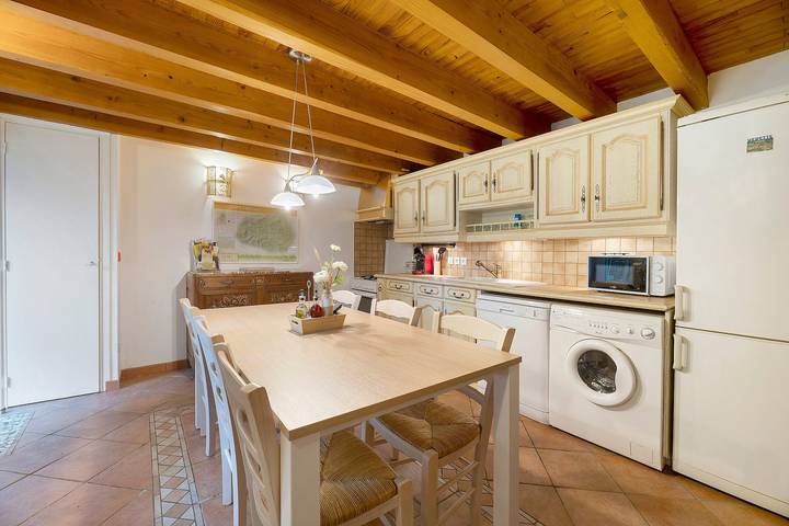 Holiday Home 'Bergerie at Domaine de Cabu' with Mountain View, Shared Pool and Wi-Fi in Saint-Victor (Ardèche), Tournon-sur-Rhône Området