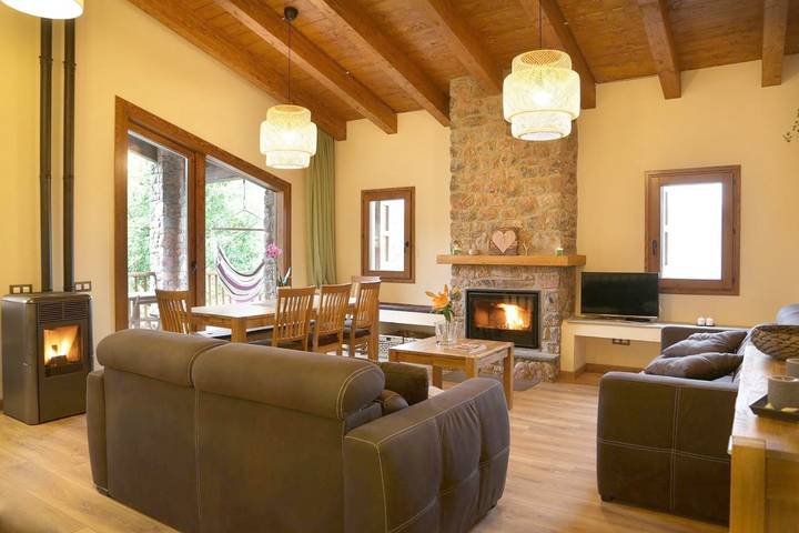 Albergue para 9 personas, con vistas y jardín en Alto Urgel - 3