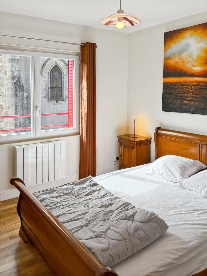 Location de vacances pour 6 personnes, avec jardin et vue à Mandailles-Saint-Julien - 2