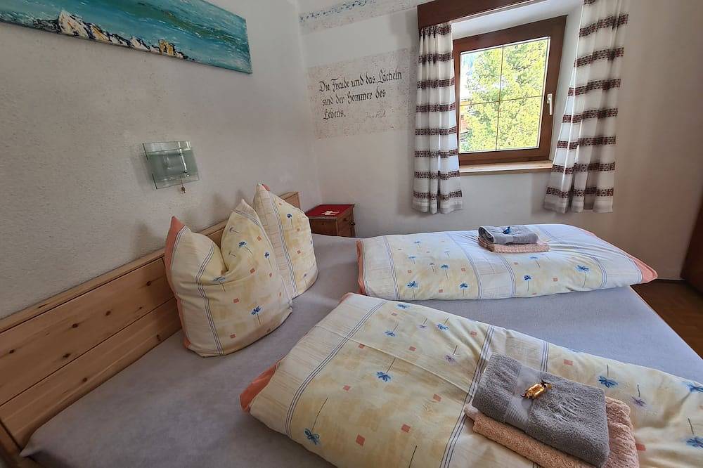 Ferienhaus ideal für Familien & Gruppen für 10 -12 Personen in Kals am Großglockner, Bezirk Lienz