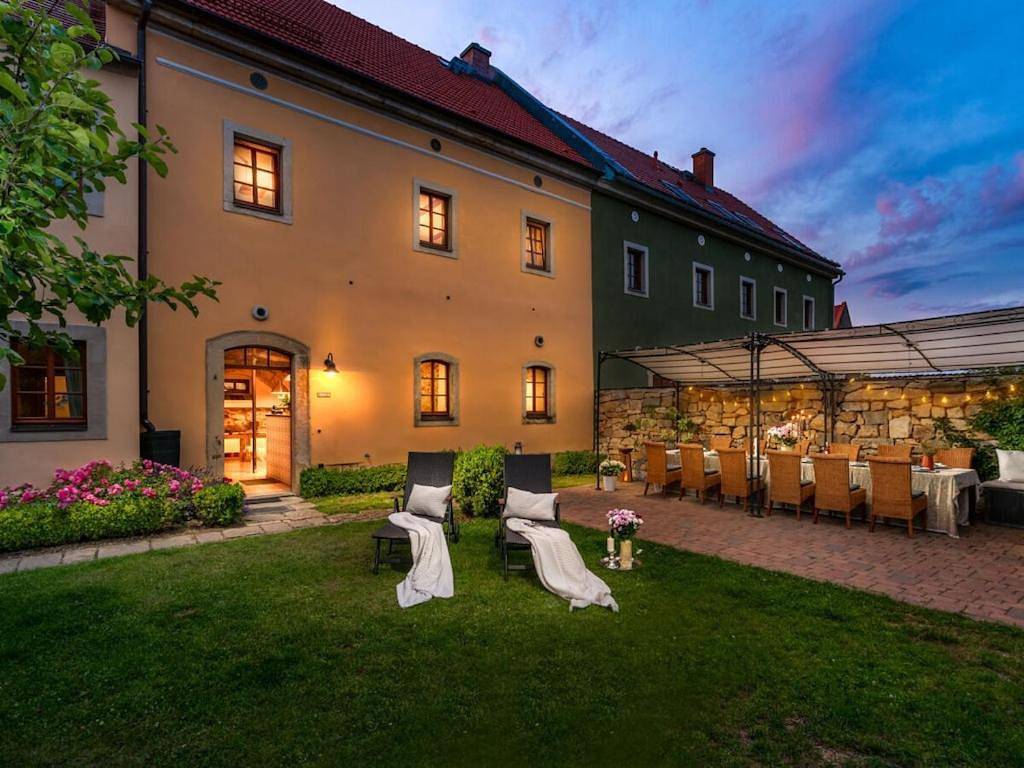 Holiday home in Hamburg with barbecue in Kreischa, Osterzgebirge