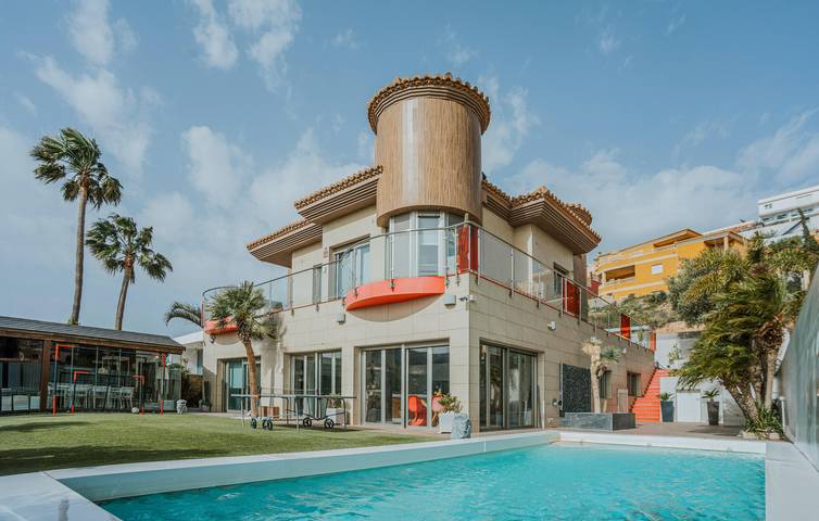 Maison de vacances pour 10 personnes, avec terrasse et piscine - 1