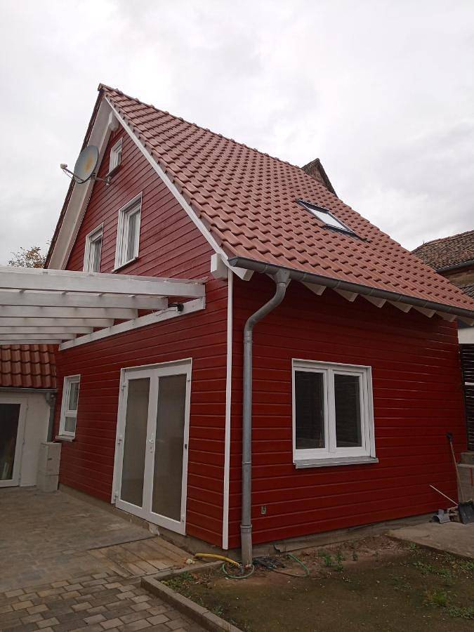 Ferienhaus für 3 Personen, mit Terrasse und Garten in Edenkoben