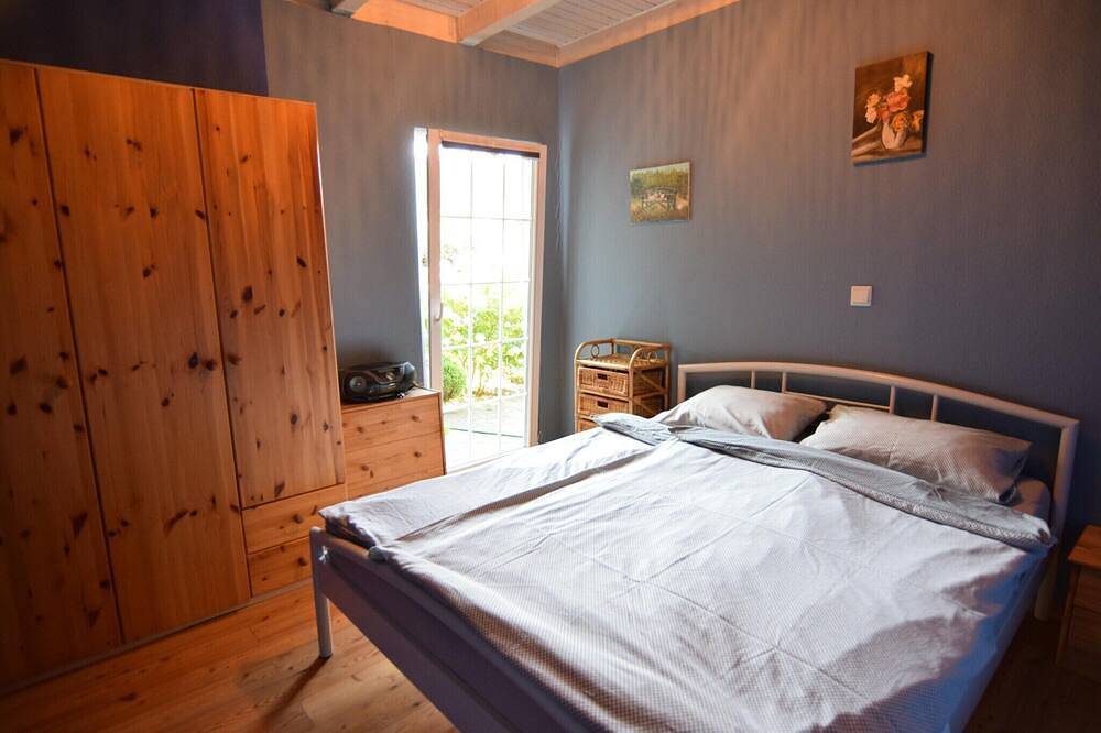 Haus mit Privatstrand am See, Whirlpool und Boot in powiat wejherowski