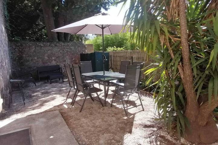 Holiday home for 8 people, with garden - 1