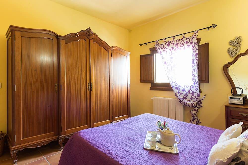 Casita con encanto en medio de la naturaleza con piscina .Ideal parejas . in Moya, Gran Canaria Norte