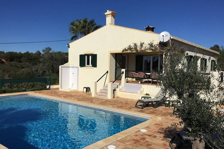 Villa für 6 Personen, mit Garten und Balkon - 1