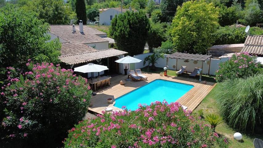 Maison d’hôte pour 2 personnes, avec jardin et piscine ainsi que vue et terrasse à Salernes - 2
