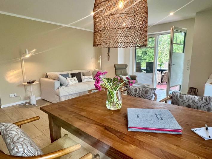 Ferienwohnung für 4 Personen, mit Terrasse und Garten sowie Ausblick in Eilsum - 2