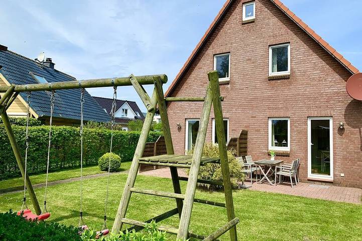 Ferienhaus für 4 Personen, mit Terrasse und Sauna sowie Garten in Schönberg