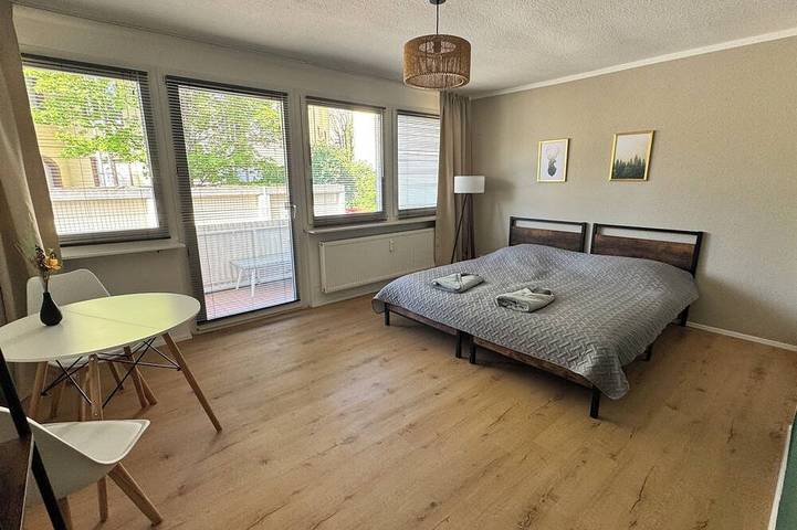 Appartement entier, Apartment Sana Klinik No 11 Balcony in Offenbach-sur-le-Main, Offenbach