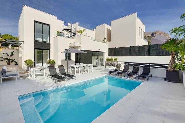 Casa de vacaciones para 8 personas, con balcón y jacuzzi - 1