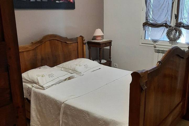 Location de vacances pour 8 personnes, avec jardin à Alleins - 4