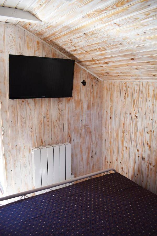 Location de vacances pour 6 personnes, avec Balcon et Terrasse ainsi que Jardin et Vue à Laveline-du-Houx - 4