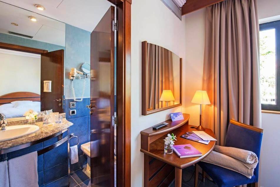 Hôtel pour 10 personnes avec jacuzzi in Empuriabrava, Haut-Ampurdan
