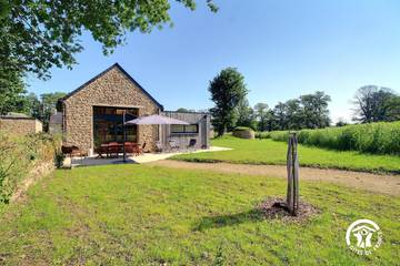 Gîte pour 6 personnes, avec jardin et terrasse à Plumergat