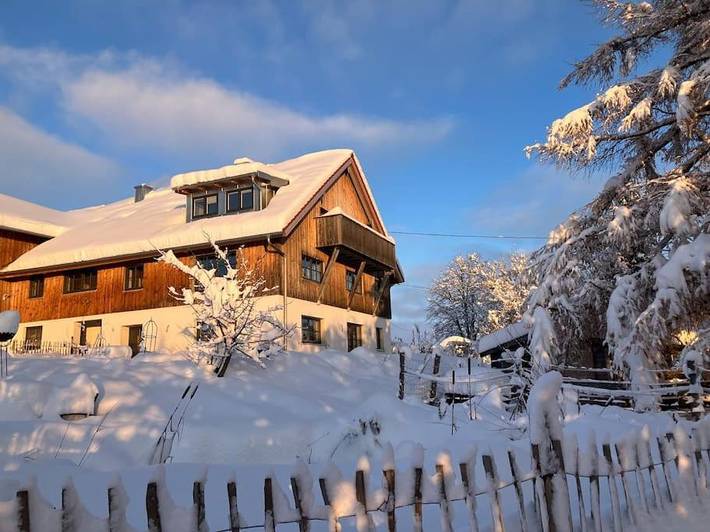 Ferienwohnung für 4 Personen, mit Terrasse und Sauna sowie Pool und Ausblick, mit Haustier - 1