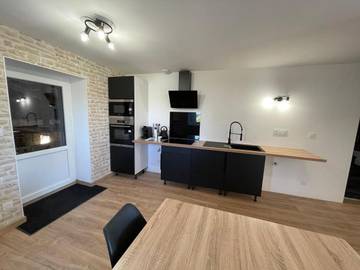 Gîte pour 6 personnes, avec jardin et vue à Chaintré