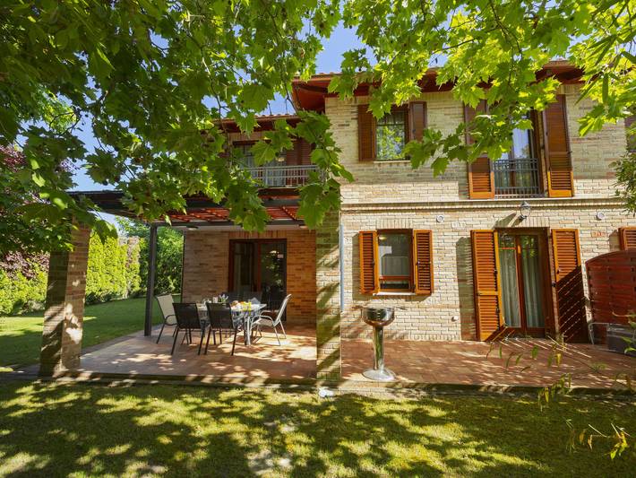 Ferienhaus für 9 Personen, mit Garten und Terrasse in Ungarn