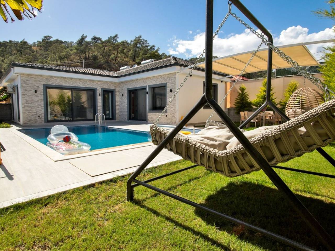 Win 2 in Fethiye, Muğla