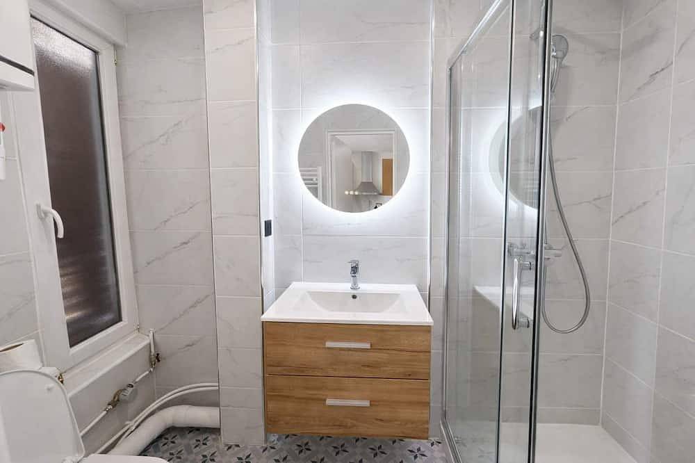 Entire apartment, Appartement Cosy a Aubervilliers - 4P in Aubervilliers, Seine-Saint-Denis