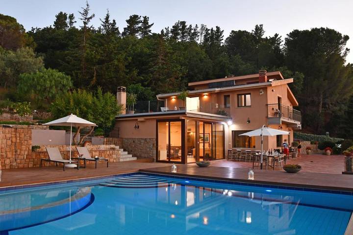 Gîte pour 16 personnes, avec vue ainsi que piscine et jardin en Sicile - 2