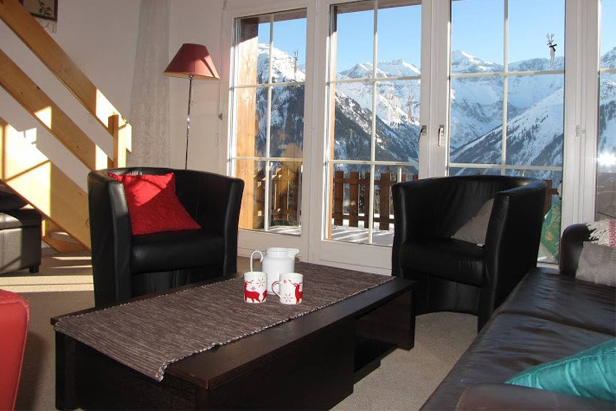 Ganze Ferienwohnung, Sunnebüchel Nr. 21 - 2 Zimmer Maisonette-Ferienwohnung in Glarus Süd, Kanton Glarus