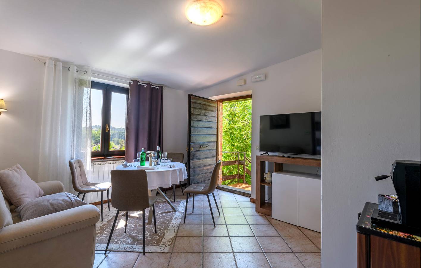 Appartement de vacances entier, Appartement de vacances pour 4 personnes avec piscine in Montemonaco, Parc national de Monti Sibillini