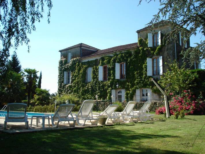 Gîte pour 6 personnes, avec jardin et piscine - 1
