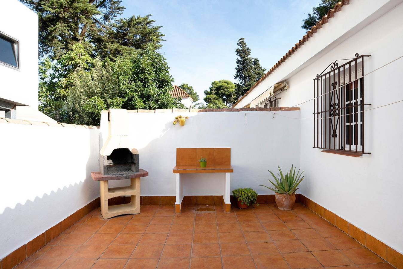 Apartamento entero, Apartamento en la Playa 2 con terraza y Wi-Fi que admite mascotas in La Fontanilla, Conil de la Frontera