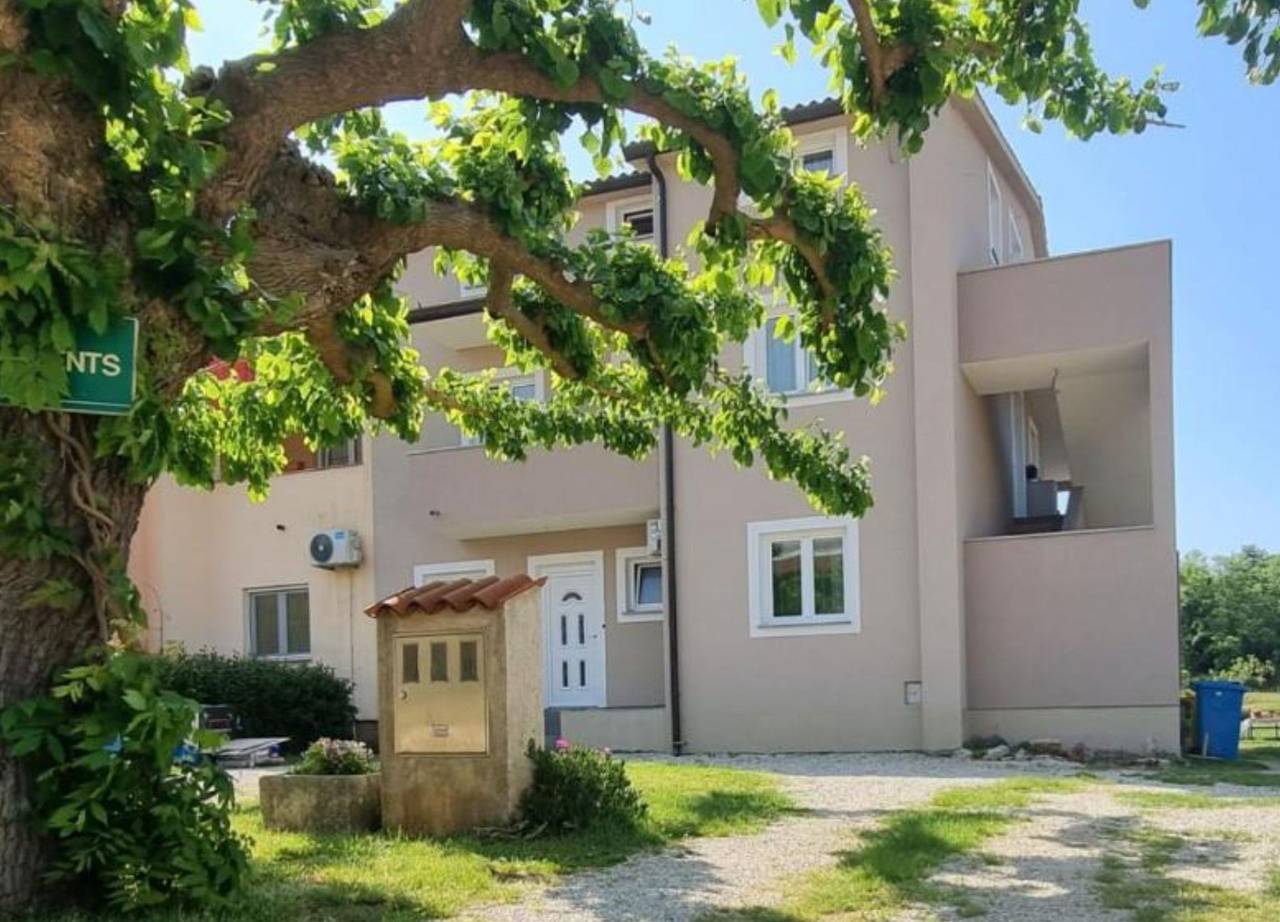 Ganze Wohnung, Ferienwohnung für 4 Personen mit Meerblick in Cervar, Porec und Umgebung