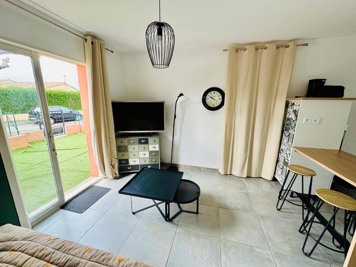 Appartement entier, Studio in Saint-Marcel-lès-Valence, Région de Valence