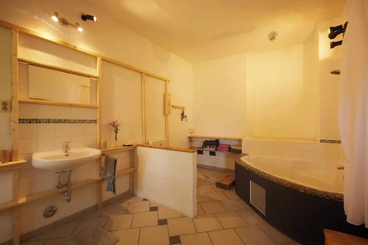 Bauernhof für 6 Personen, mit Garten und Whirlpool in Uckermark - 4