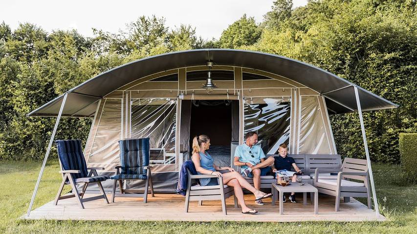 Location de vacances pour 5 personnes, avec terrasse et piscine dans Luxembourg