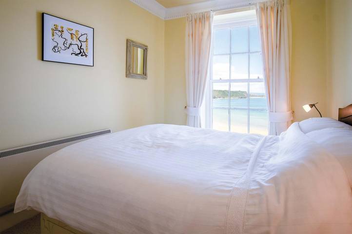 Apartamento inteiro, 5 Belle Vue Court - 2 Bedroom Apartment - Tenby in Tenby, Pembrokeshire