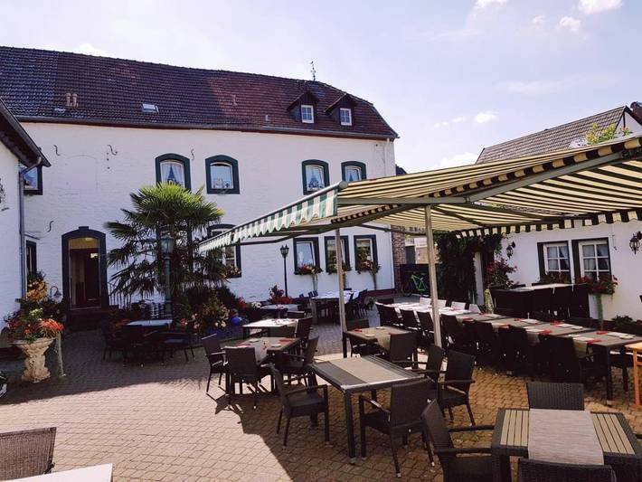 Hotel für 2 Personen, mit Terrasse und Ausblick in Düren