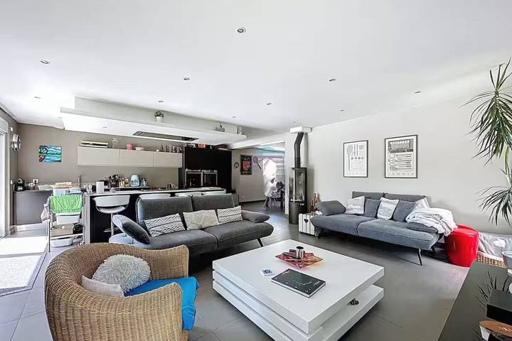 Maison de vacances pour 6 personnes, avec jardin ainsi que piscine et terrasse