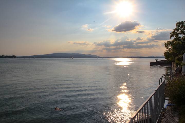 Ferienwohnung für 4 Personen, mit Garten und Terrasse sowie Ausblick am Bodensee