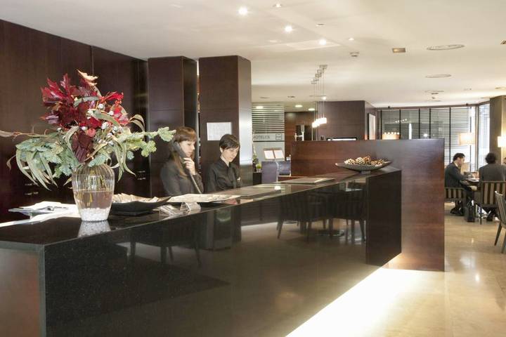 Hôtel pour 10 personnes, avec terrasse, animaux acceptés à Lleida - 3