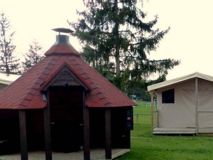 Tente pour 4 personnes, animaux acceptés en Dordogne - 2