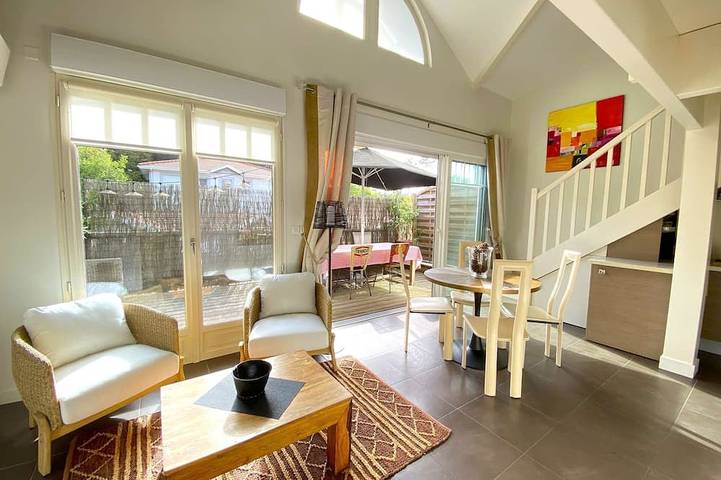 Location de vacances pour 4 personnes, avec terrasse et piscine dans Plage du Moulleau