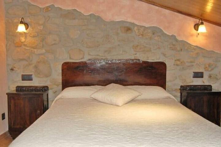 Location de vacances pour 19 personnes, avec terrasse et jardin à Berga - 3