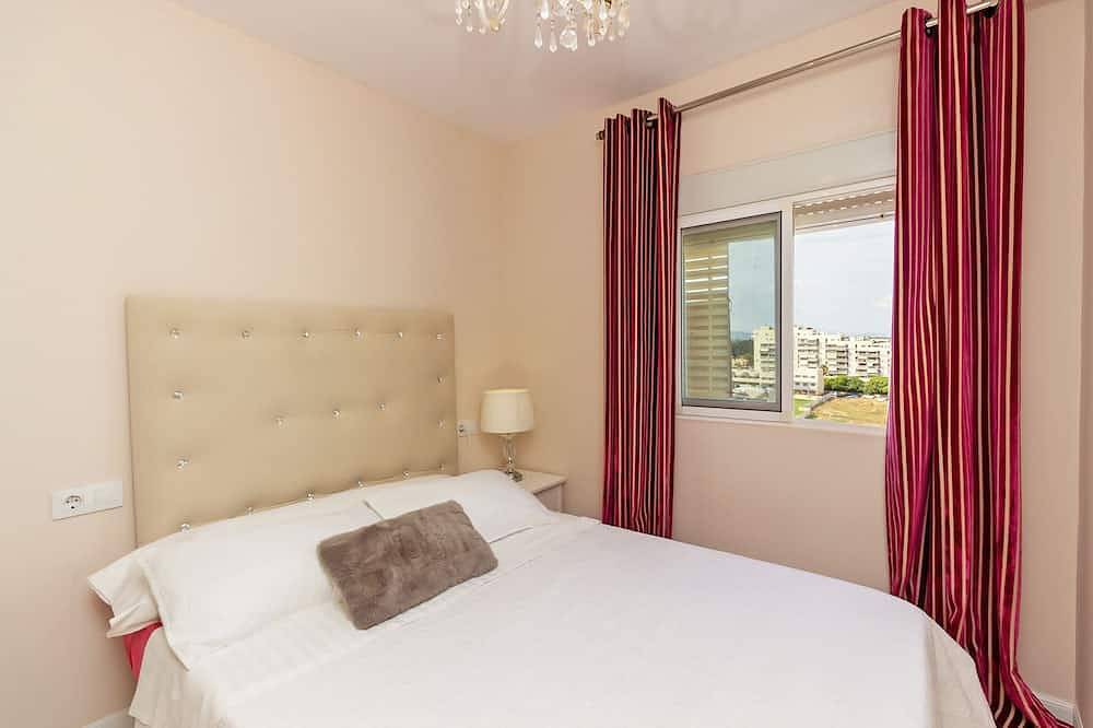 Apartamento entero, The White Apartment: Luxury, Beach and Design in Playa Puebla de Farnals, Puebla de Farnals