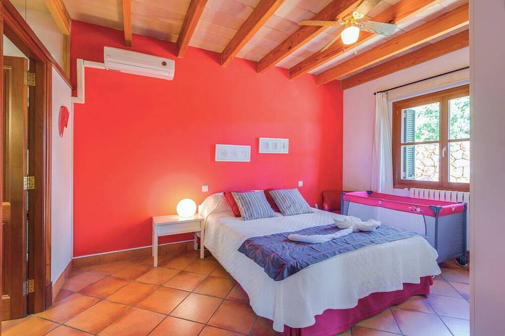 Amazing Villa in Alaró in Alaró, Majorca Center