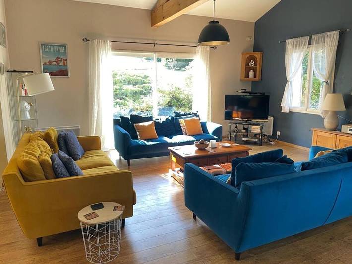 Location de vacances pour 6 personnes, avec jardin et piscine, animaux acceptés à Cherveix-Cubas - 3