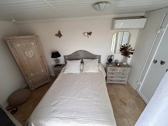 Maison d’hôte pour 2 personnes, avec Terrasse et Piscine à Pia